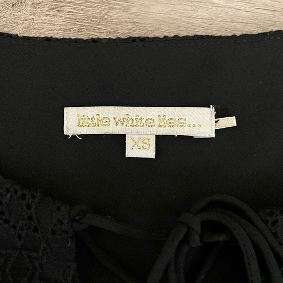 🌺 Little White Lies Urban Outfitters Ffion Black Lace Up Cover Up Dress Size XS - Picture 8 of 11